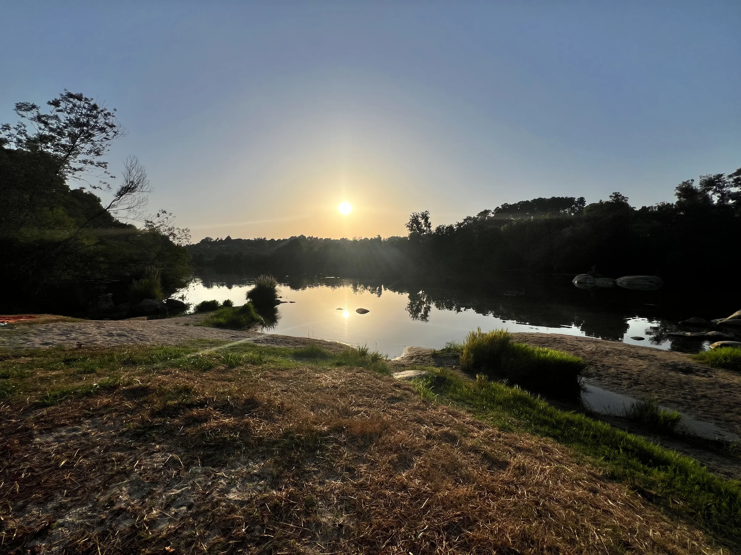 Rio de Navarra ao pôr do sol